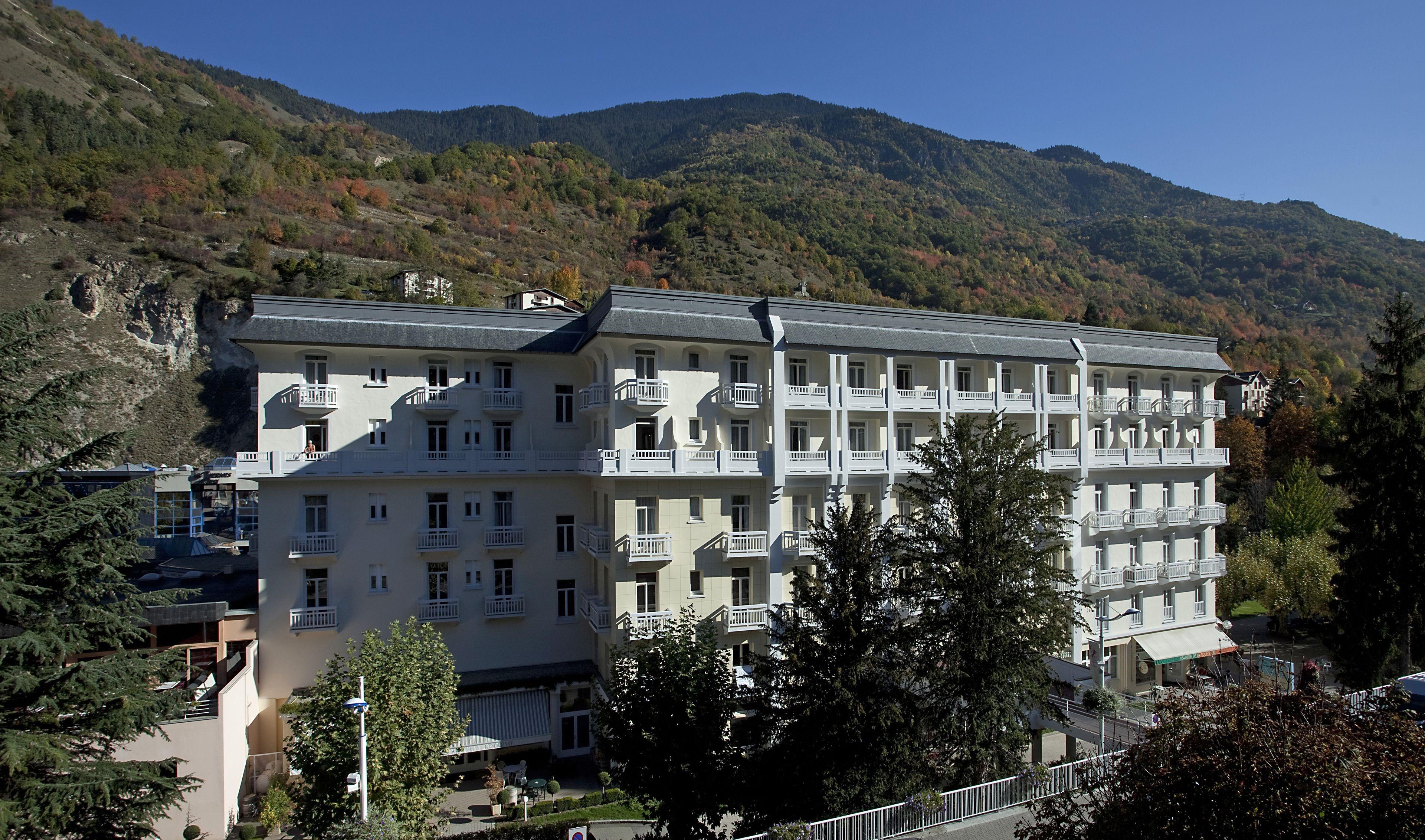 Mercure Brides Les Bains Grand Hôtel des Thermes Brides-les-Bains Exterior foto