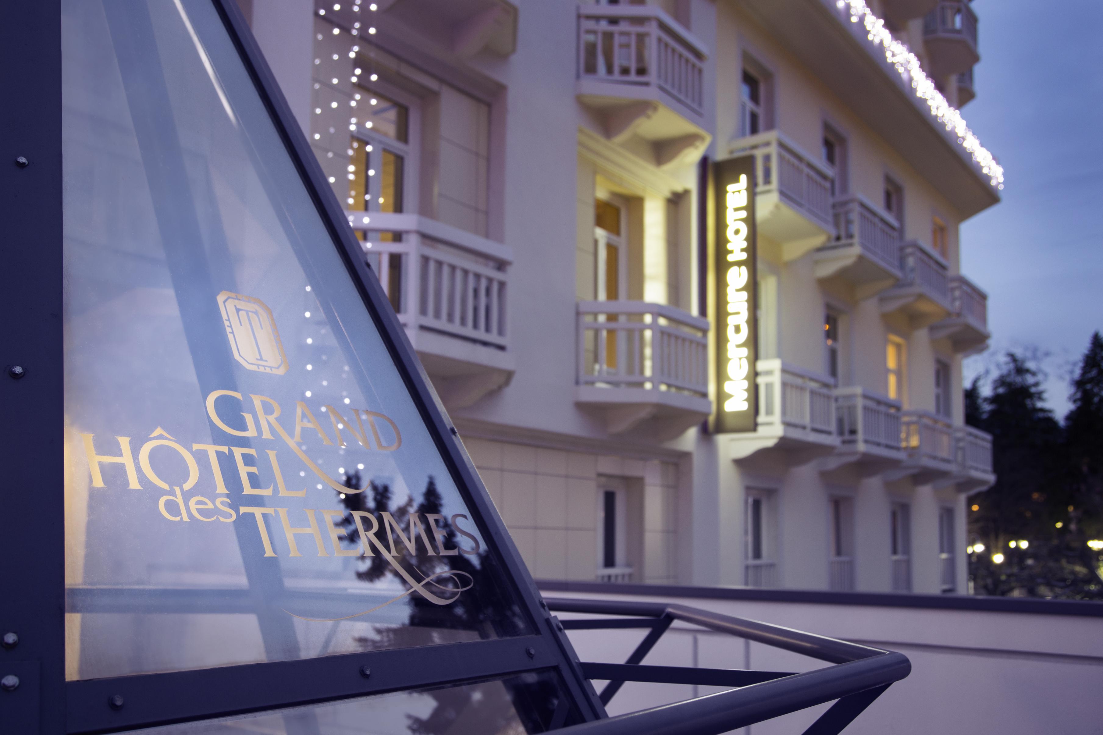 Mercure Brides Les Bains Grand Hôtel des Thermes Brides-les-Bains Exterior foto